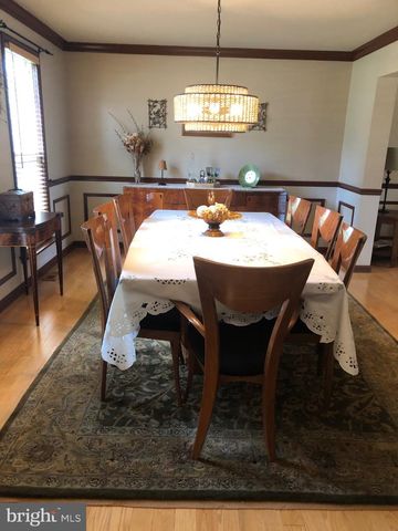 725 SCENIC DR, Harleysville, PA 19438