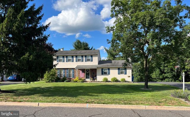 725 SCENIC DR, Harleysville, PA 19438