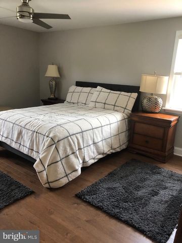 725 SCENIC DR, Harleysville, PA 19438