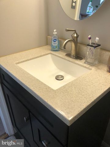 725 SCENIC DR, Harleysville, PA 19438