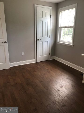 725 SCENIC DR, Harleysville, PA 19438