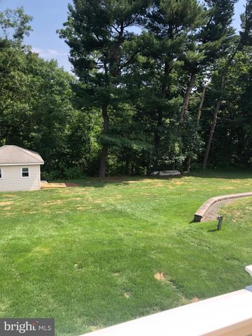 725 SCENIC DR, Harleysville, PA 19438