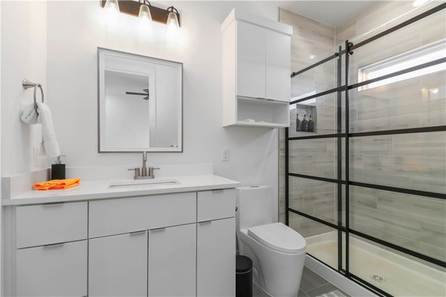 1149 NE Monroe Street, Bentonville, AR 72712