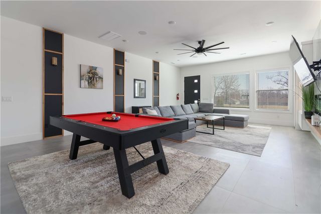 1149 NE Monroe Street, Bentonville, AR 72712