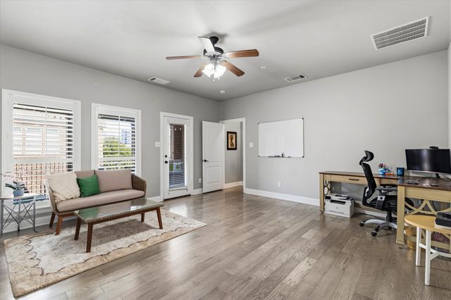 5759 Headquarters Drive, Plano, TX 75024