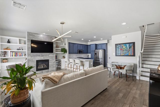 5759 Headquarters Drive, Plano, TX 75024