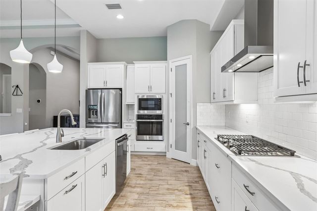 14142 SWISS BRIDGE DRIVE, Riverview, FL 33579