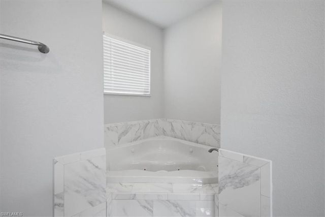 2416 SE 8th AVE, Cape Coral, FL 33990