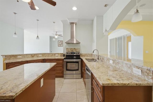 2416 SE 8th AVE, Cape Coral, FL 33990