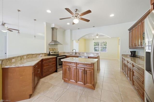 2416 SE 8th AVE, Cape Coral, FL 33990
