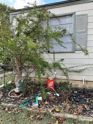 1137 Edwards Circle, Dallas, TX 75224