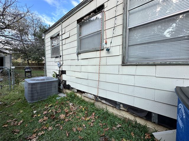 1137 Edwards Circle, Dallas, TX 75224