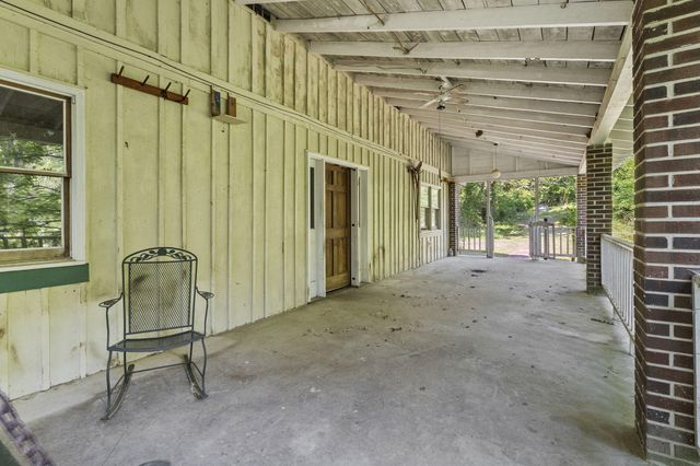 11021 Hixson Pike, Soddy Daisy, TN 37379