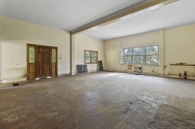 11021 Hixson Pike, Soddy Daisy, TN 37379