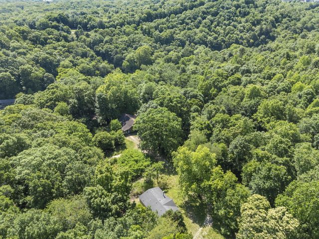 11021 Hixson Pike, Soddy Daisy, TN 37379
