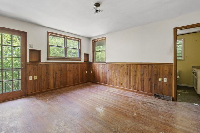 11021 Hixson Pike, Soddy Daisy, TN 37379