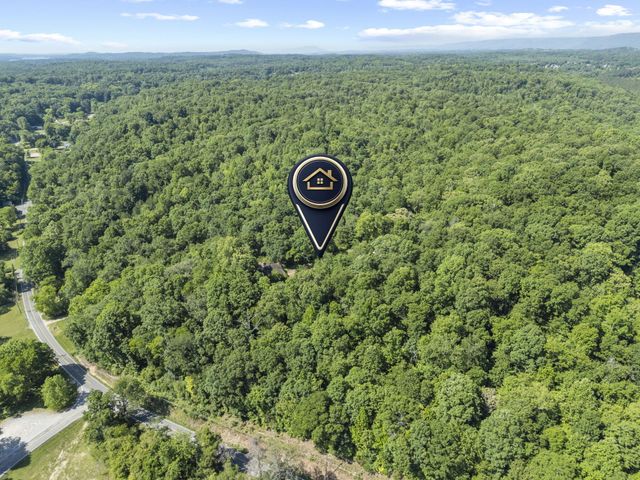 11021 Hixson Pike, Soddy Daisy, TN 37379
