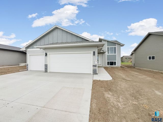 6845 W Viola Ct Court, Sioux Falls, SD 57107