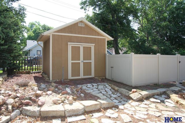 2500 Worthington Avenue, Lincoln, NE 68502