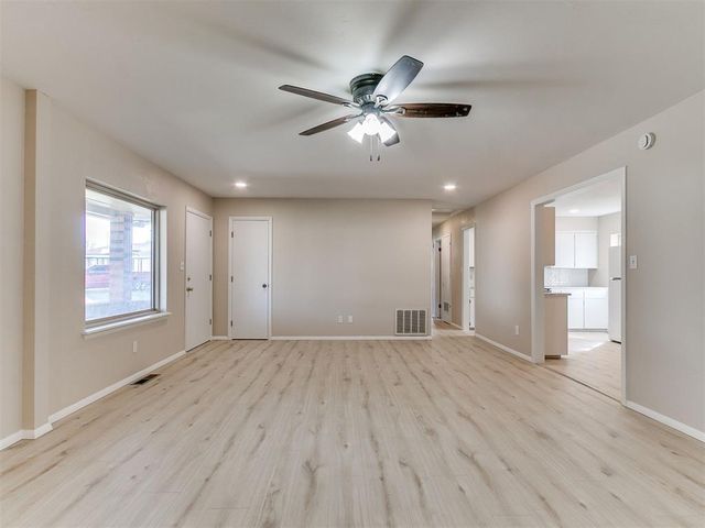 4744 SE 18th Street, Del City, OK 73115