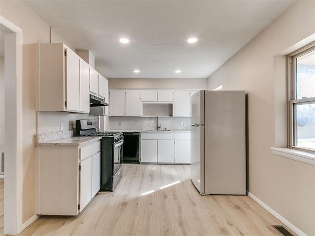 4744 SE 18th Street, Del City, OK 73115