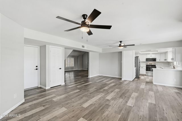 4702 E CARMEN Street, Phoenix, AZ 85044