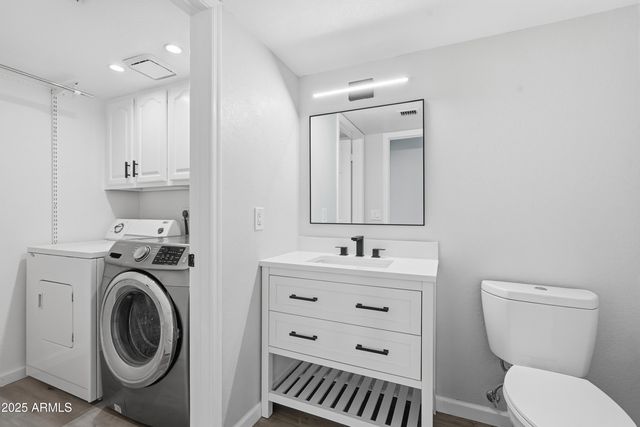 4702 E CARMEN Street, Phoenix, AZ 85044