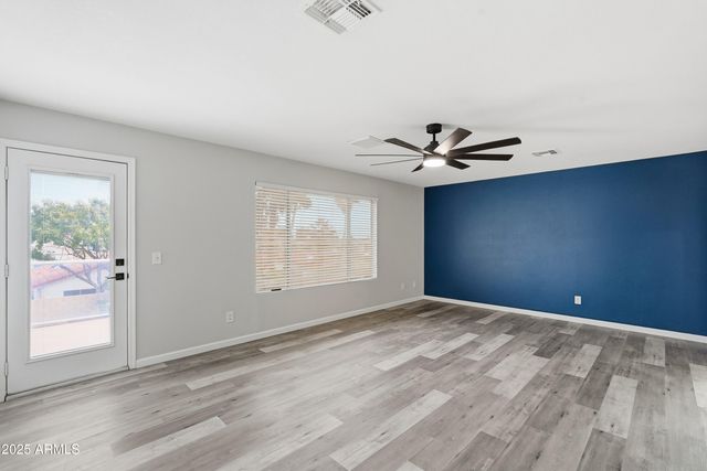 4702 E CARMEN Street, Phoenix, AZ 85044