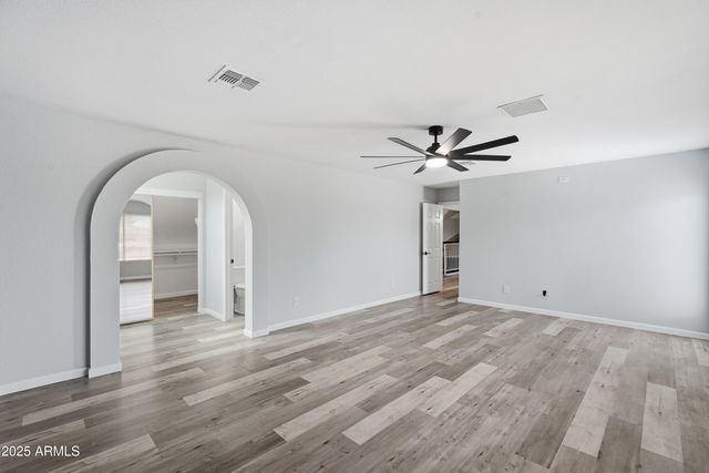 4702 E CARMEN Street, Phoenix, AZ 85044