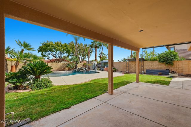 4702 E CARMEN Street, Phoenix, AZ 85044