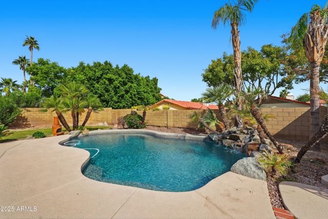 4702 E CARMEN Street, Phoenix, AZ 85044