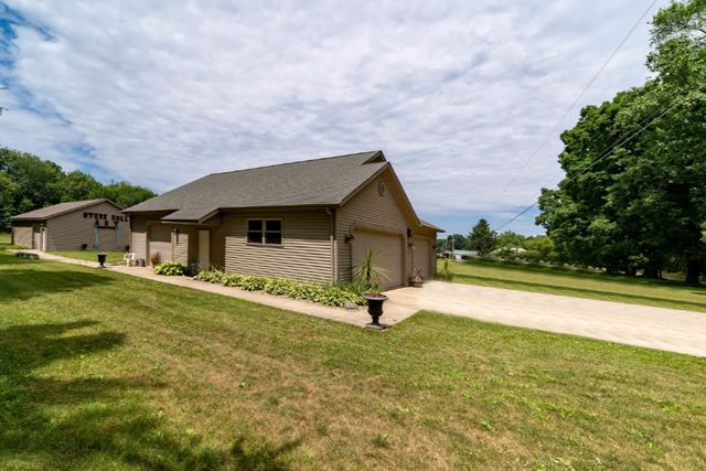 51000 Maple Road, Marcellus, MI 49067