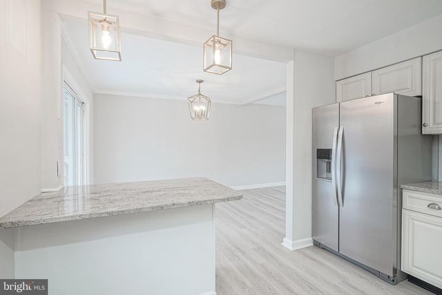 3 ALBERTS AVE, Sicklerville, NJ 08081