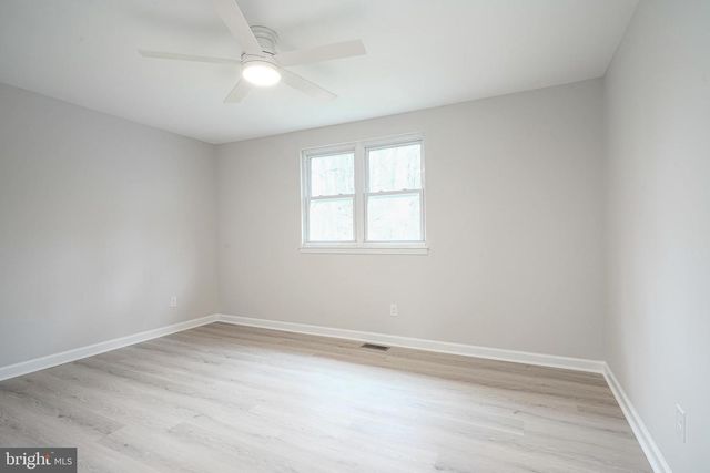 3 ALBERTS AVE, Sicklerville, NJ 08081