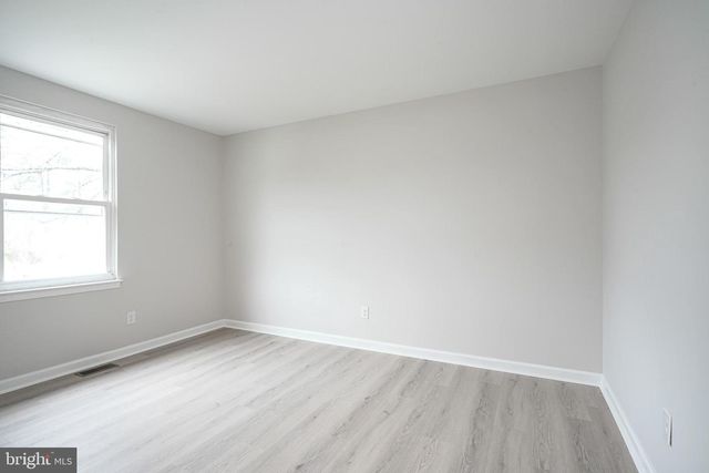 3 ALBERTS AVE, Sicklerville, NJ 08081