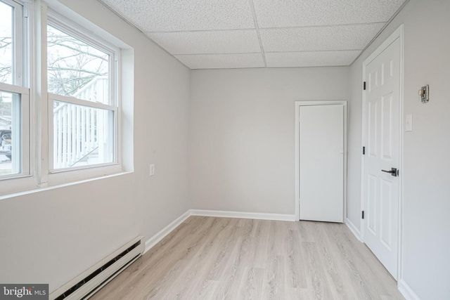 3 ALBERTS AVE, Sicklerville, NJ 08081