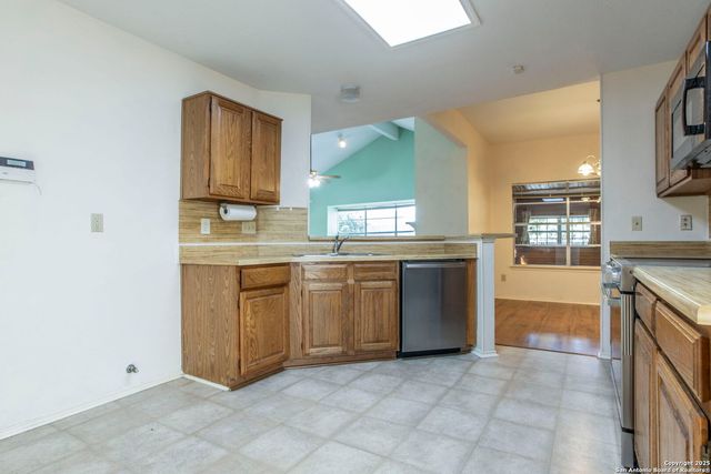 14930 Tropical Storm, San Antonio, TX 78233