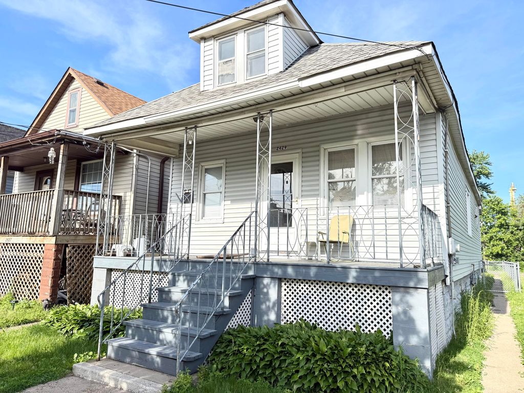 2429 Schrage Avenue, Whiting, IN 46394