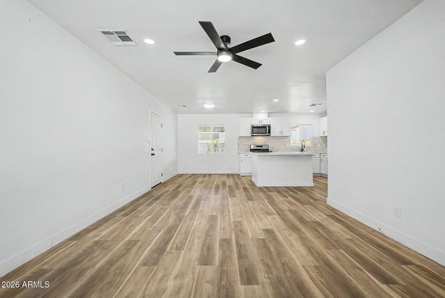 4437 E ALMERIA Road, Phoenix, AZ 85008