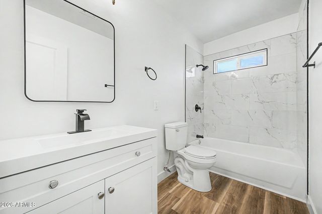 4437 E ALMERIA Road, Phoenix, AZ 85008