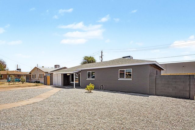 4437 E ALMERIA Road, Phoenix, AZ 85008