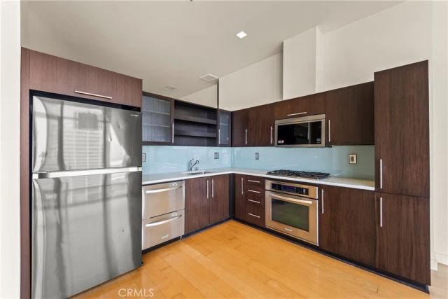 1100 S Hope 1704, Los Angeles, CA 90015