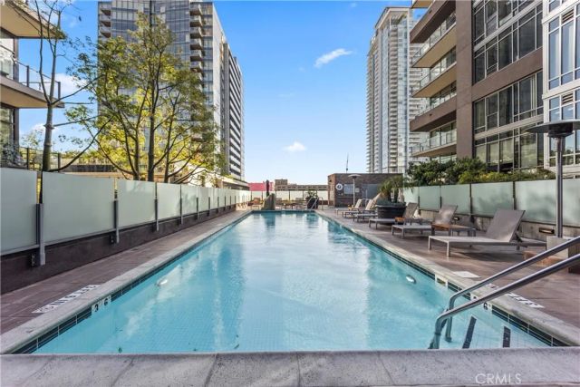 1100 S Hope 1704, Los Angeles, CA 90015