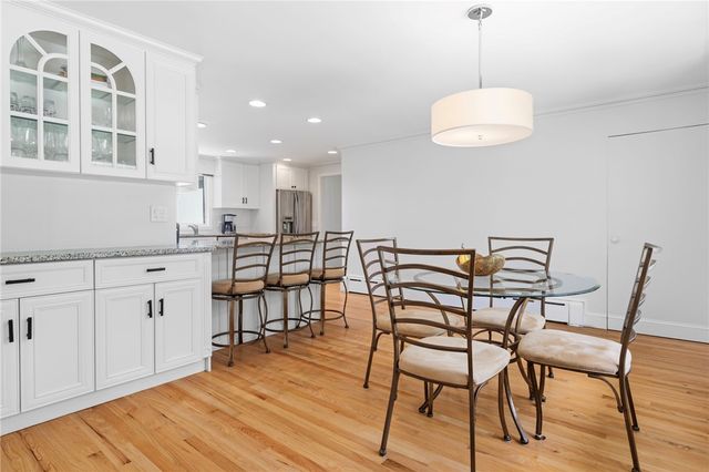 331 Third Beach Road, Middletown, RI 02842