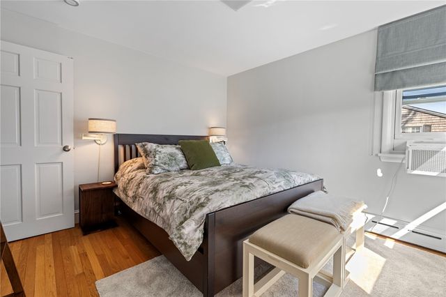 331 Third Beach Road, Middletown, RI 02842