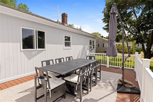 331 Third Beach Road, Middletown, RI 02842