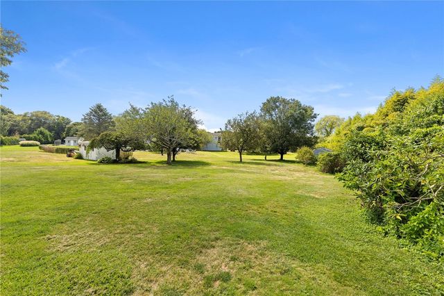 331 Third Beach Road, Middletown, RI 02842