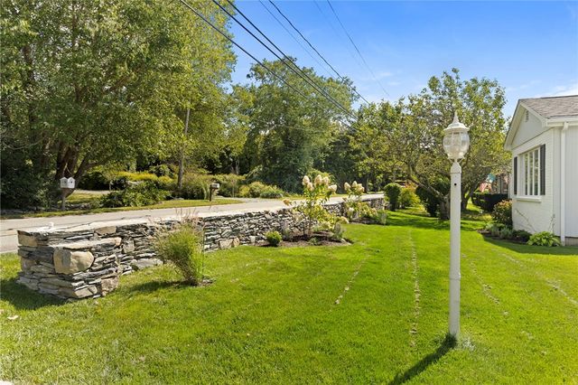 331 Third Beach Road, Middletown, RI 02842
