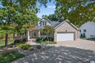 2294 FOREST REED Place, Le Claire, IA 52753