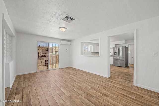 120 W 35th Street, Tucson, AZ 85713